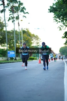 Runner Photo 1545906