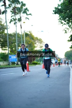 Runner Photo 1545924