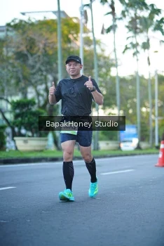 Runner Photo 1545983