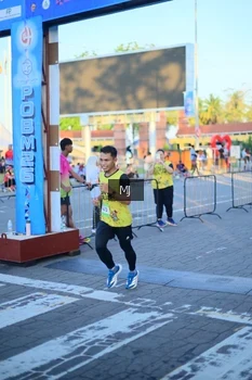 Runner Photo 1546019