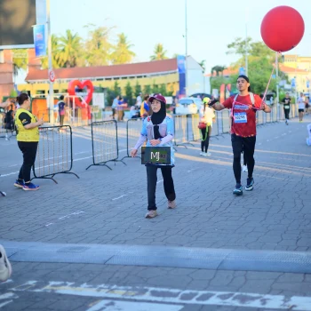 Runner Photo 1546111