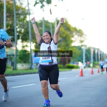 Runner Photo 1546125