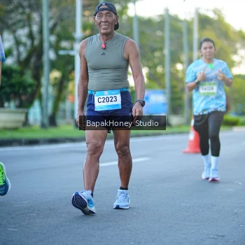 Runner Photo 1546209
