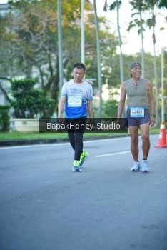 Runner Photo 1546221