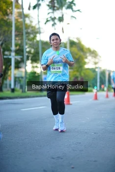 Runner Photo 1546236