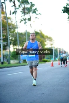 Runner Photo 1546255
