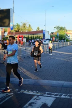 Runner Photo 1546260