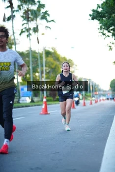 Runner Photo 1546263