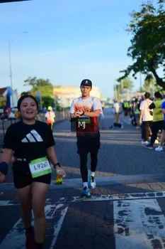 Runner Photo 1546287
