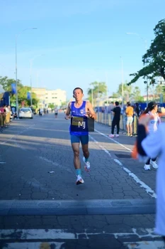 Runner Photo 1546316