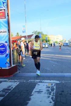 Runner Photo 1546369