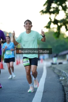 Runner Photo 1546383