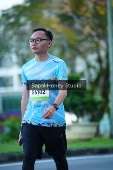 Runner Photo 1546389