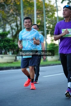 Runner Photo 1546396