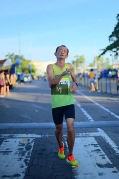 Runner Photo 1546401