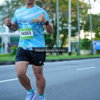 Runner Photo 1546406