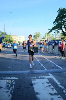 Runner Photo 1546412