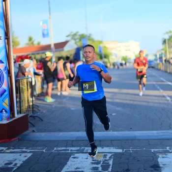 Runner Photo 1546419