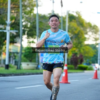 Runner Photo 1546436