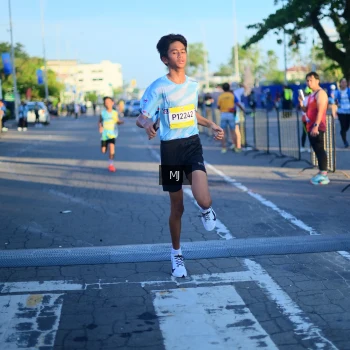 Runner Photo 1546437