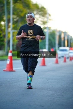 Runner Photo 1546463