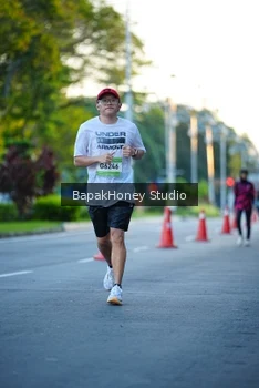 Runner Photo 1546553