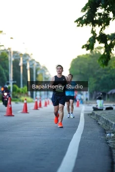Runner Photo 1546557