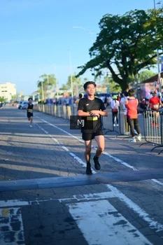 Runner Photo 1546560
