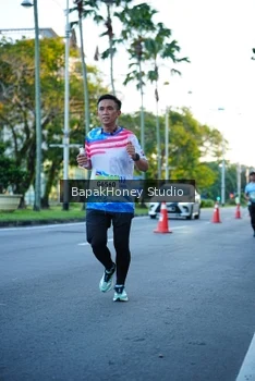 Runner Photo 1546569