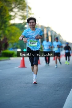 Runner Photo 1546621