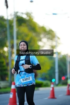 Runner Photo 1546681