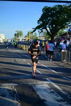 Runner Photo 1546779