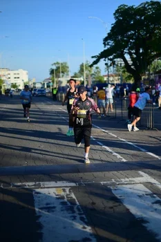 Runner Photo 1546783