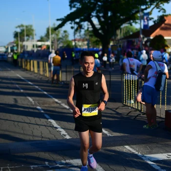 Runner Photo 1546866