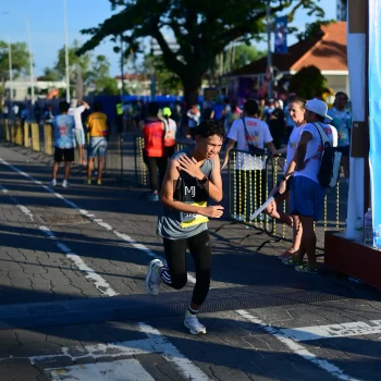 Runner Photo 1546873