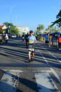 Runner Photo 1546895