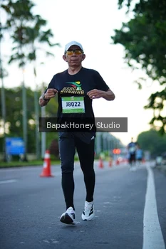 Runner Photo 1547677