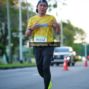 Runner Photo 1547695
