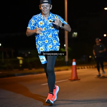 Runner Photo 1547698