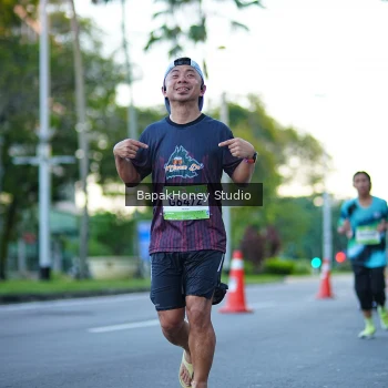 Runner Photo 1547711