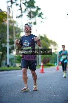 Runner Photo 1547713