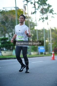 Runner Photo 1547720