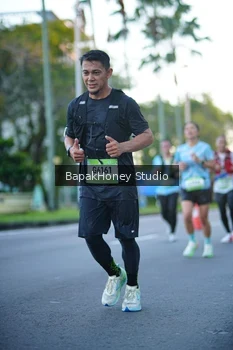Runner Photo 1547735