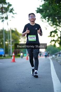 Runner Photo 1547811
