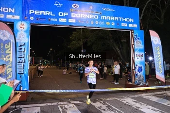 Runner Photo 1549213