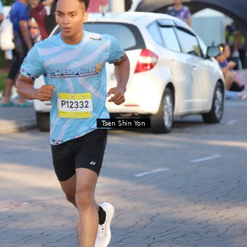 Runner Photo 1549652