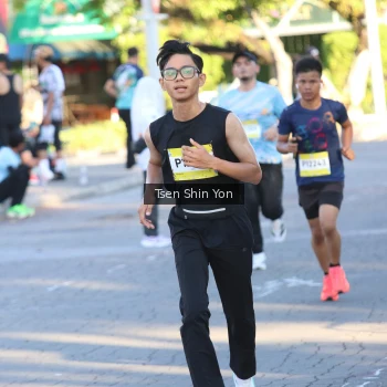 Runner Photo 1549682