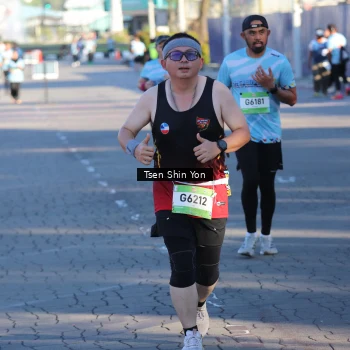 Runner Photo 1549690
