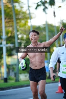 Runner Photo 1550402