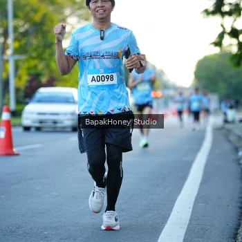 Runner Photo 1550478